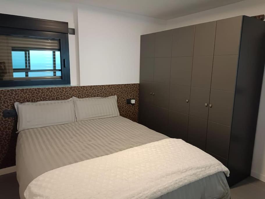 Estupendo Apartamento En Planta 22. 1ª Linea. Apartment เบนิดอร์ม ภายนอก รูปภาพ