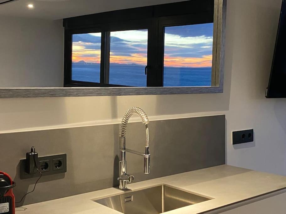 Estupendo Apartamento En Planta 22. 1ª Linea. Apartment เบนิดอร์ม ภายนอก รูปภาพ